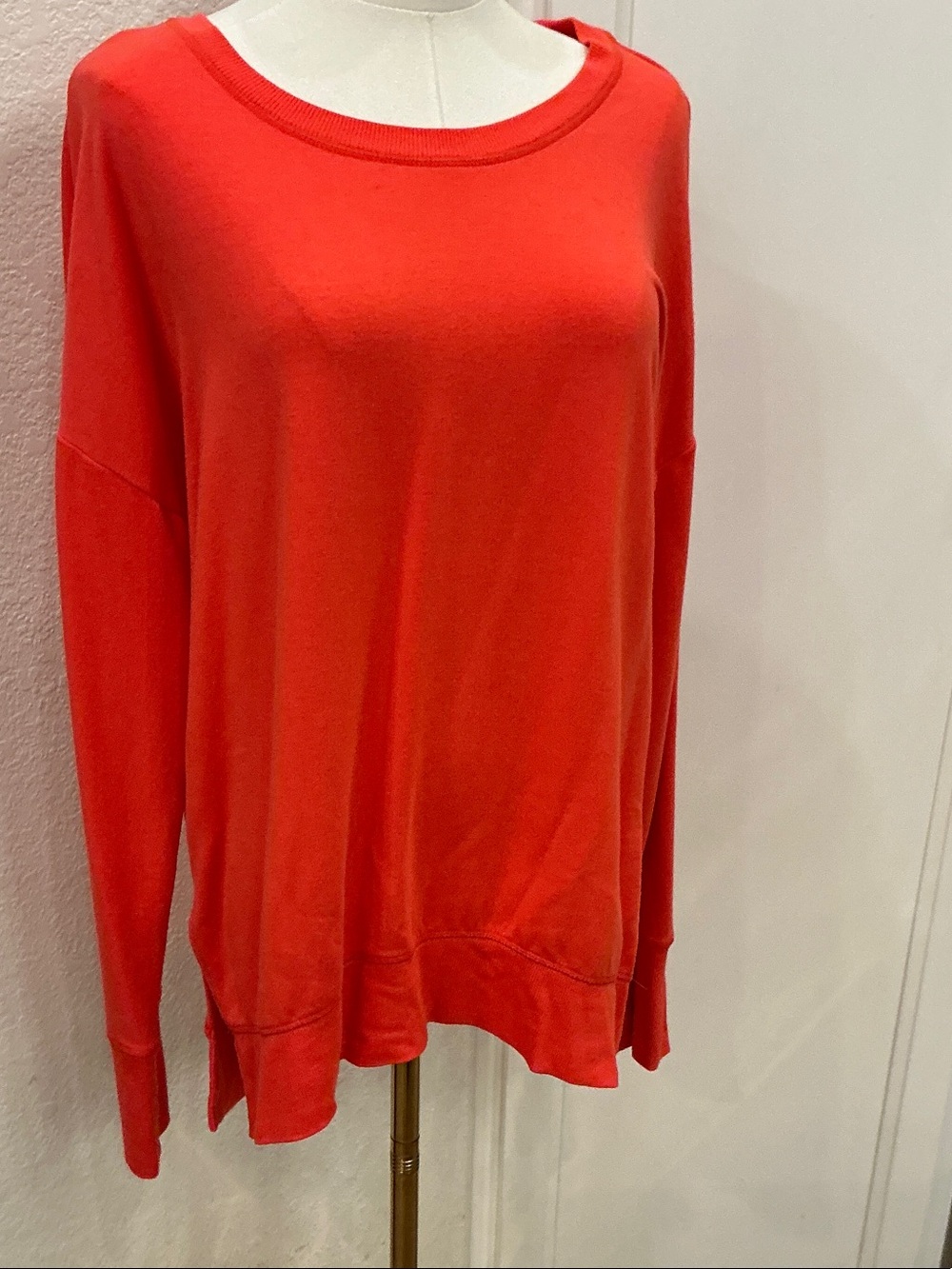 90 Degree By Reflex Bright Red Lightweight Pullover Sweatshirt